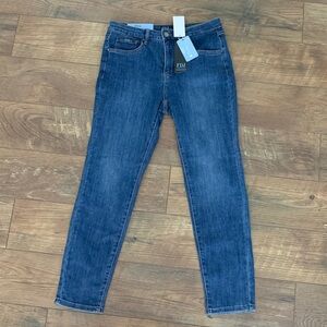 Classic Blue Women's Jeans The Olivia Slim Ankle
